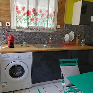 Apartment Ptit Coin Hibiscus2, Pointe-Noire